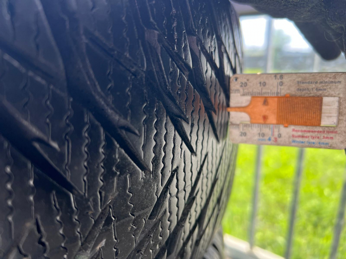 set 4 anvelope 205/55 R16 91H sh iarna Goodyear 7mm cu garantie [9]