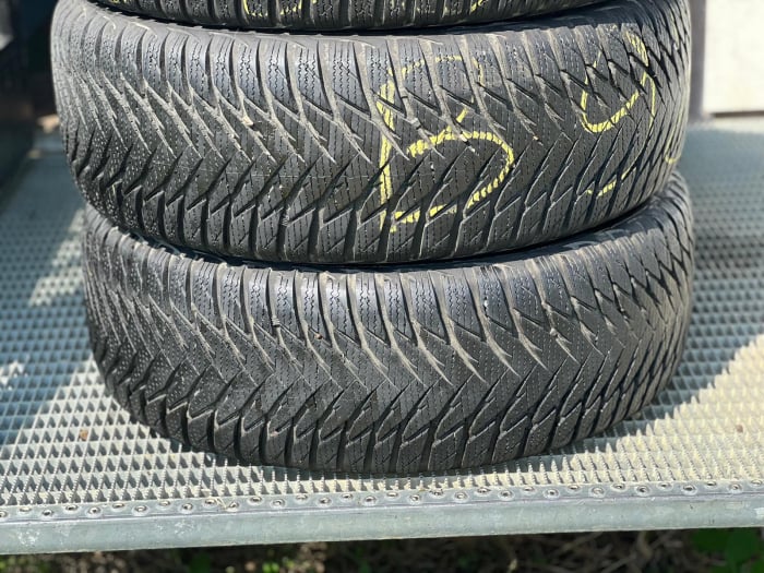 set 4 anvelope 205/55 R16 91H sh iarna Goodyear 7mm cu garantie [2]