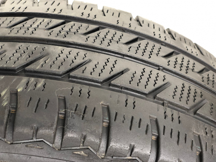 Anvelopa 205/65 R16C 107/105T sh iarna Goodyear 5 mm cu garantie [3]