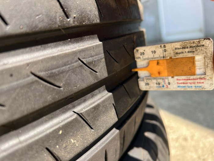 set 2 anvelope 215/55 R17 94V sh vara Continental 6mm cu garantie [7]