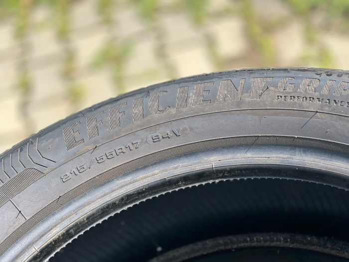 set 4 anvelope 215/55 R17 94V sh vara Goodyear 6.5mm cu garantie [6]