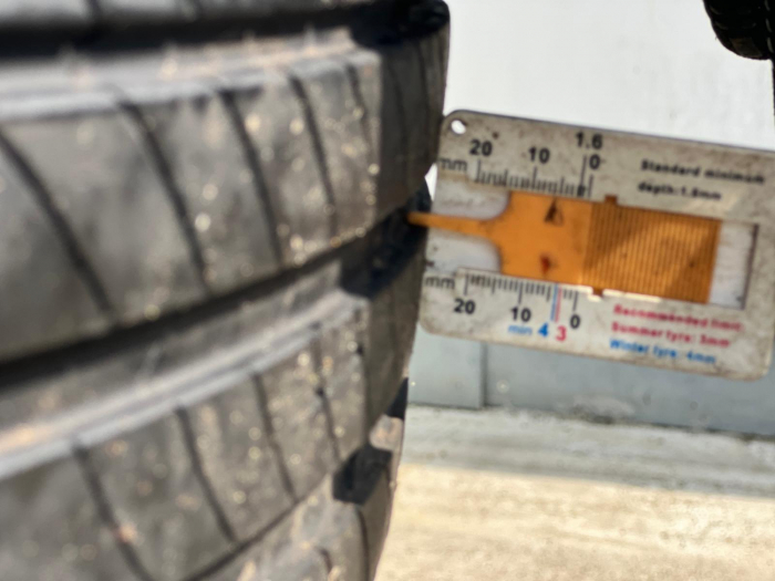 set 2 anvelope 215/60 R17 96V sh vara Michelin 5mm cu garantie [6]