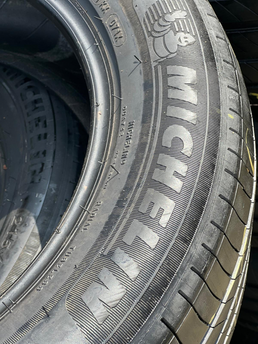 set 2 anvelope 215/60 R17 96V sh vara Michelin 5mm cu garantie [4]