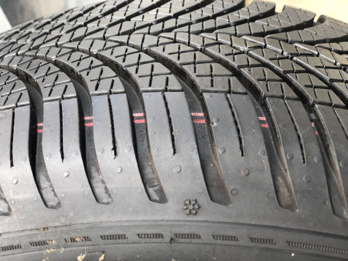 Anvelopa 235/45 R17 97Y nou iarna Goodyear cu garantie [5]