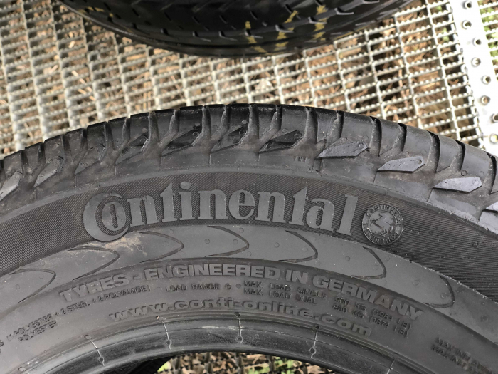 set 2 anvelope 215/65 R15C  sh vara Continental 7mm cu garantie [6]