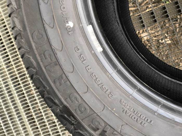 set 2 anvelope 215/65 R15C  sh vara Continental 7mm cu garantie [7]