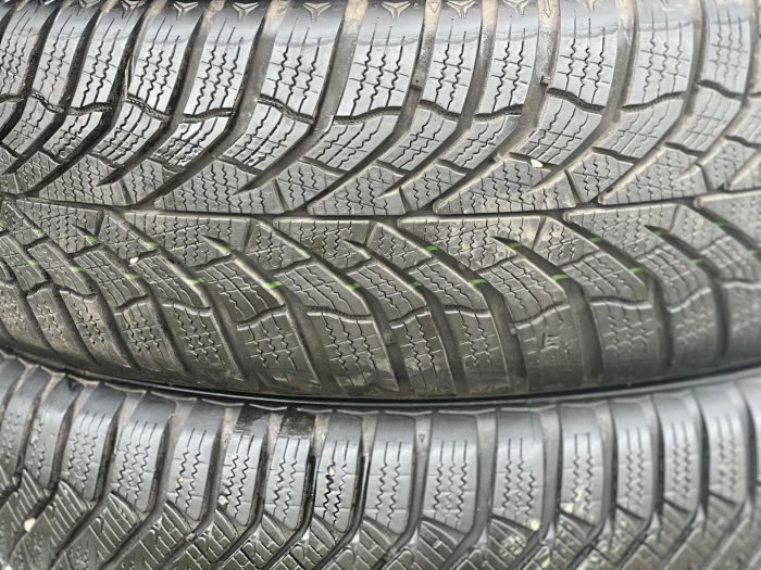 set 2 anvelope 185/65 R15 88T sh iarna Kumho 8mm cu garantie [2]