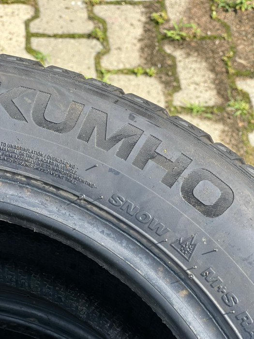 set 4 anvelope 185/65 R15 88T sh iarna Kumho 7mm cu garantie [5]