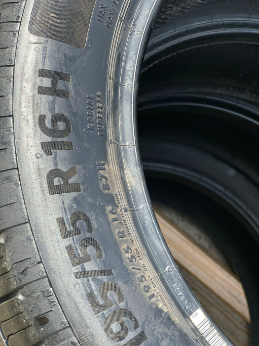 set 4 anvelope 195/55 R16 87H sh vara Continental 7mm cu garantie [7]
