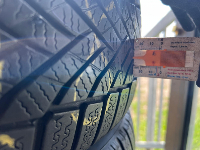 set 4 anvelope 215/50 R17 95V sh iarna Falken 6mm cu garantie [9]