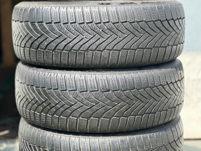 set 4 anvelope 215/50 R17 95V sh iarna Falken 6mm cu garantie [3]