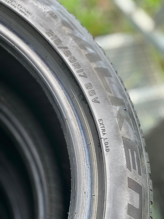 set 4 anvelope 215/50 R17 95V sh iarna Falken 6mm cu garantie [6]
