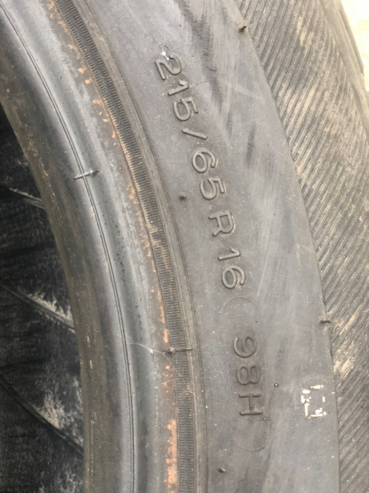 Anvelopa 215/65 R16 98H sh vara M+S Michelin 5mm cu garantie [4]