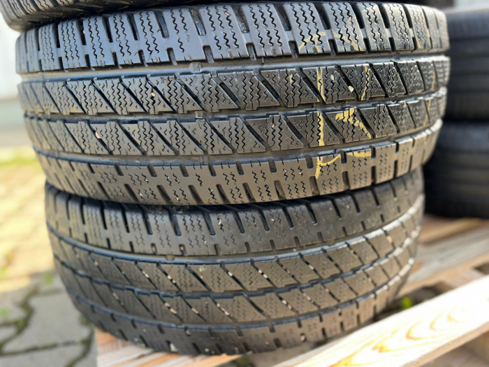 set 4 anvelope 225/65 R16C 113/111R sh iarna Viking 7mm cu garantie [2]