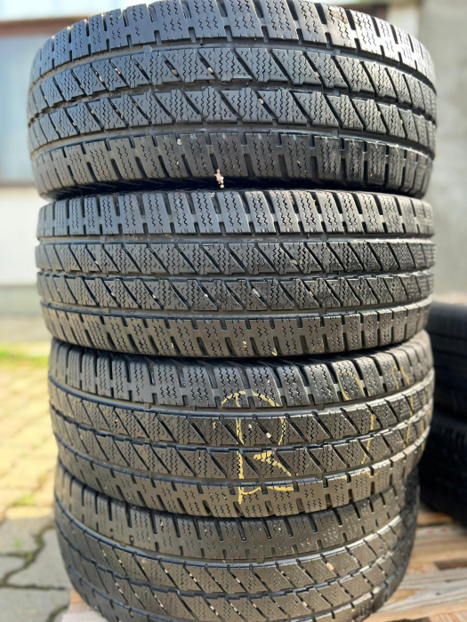 set 4 anvelope 225/65 R16C 113/111R sh iarna Viking 7mm cu garantie [1]
