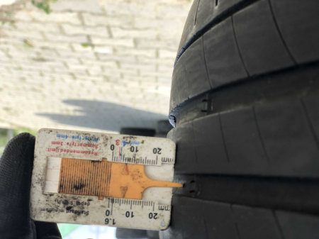 set 2 anvelope 215/45 r17 sh vara Michelin 6mm cu garantie [6]