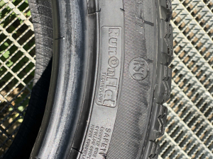 set 2 anvelope 245/45 R18 RunFlat sh iarna Dunlop 6.5mm cu garantie [4]