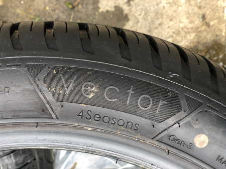 Anvelopa 235/45 R17 97Y nou iarna Goodyear cu garantie [6]