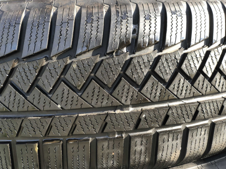 set 2 anvelope 215/65 R17 99H sh iarna Continental 7mm cu garantie [1]