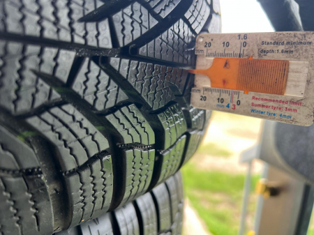 set 2 anvelope 185/65 R15 88T sh iarna Kumho 8mm cu garantie [5]
