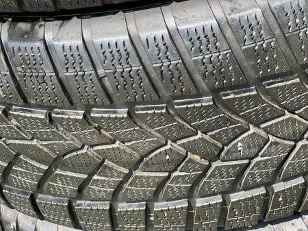 set 4 anvelope 235/50 R20 104T sh iarna Goodyear 7.5mm cu garantie [4]