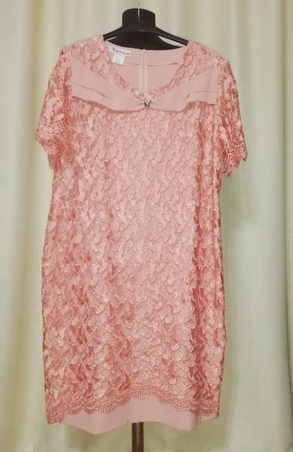 Costum elegant din dantela si stofa roz piersica - Madalina [3]