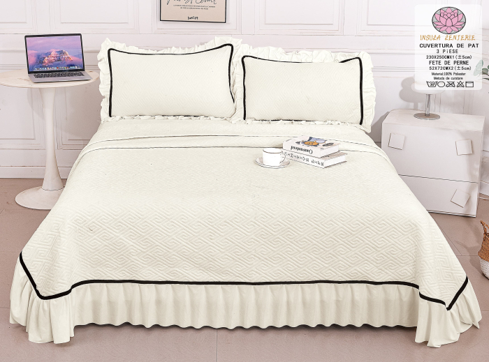 Cuvertura Catifea 3 Piese Cu Volanase - Crem [1]