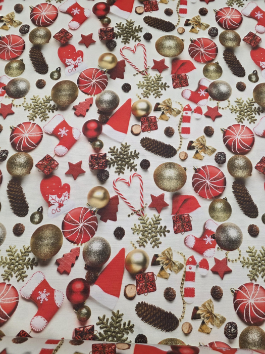 Fata De Masa 5D Pentru Craciun 180x220cm - Globuri Si Fulgi De Zapada [2]