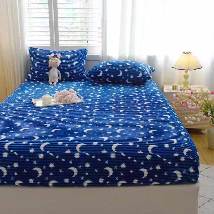 Husa Cocolino 180x200cm cu Elastic si 2 Fete de Perna Model Gofrat Cu Stelute - Albastru Bleumarin [14]