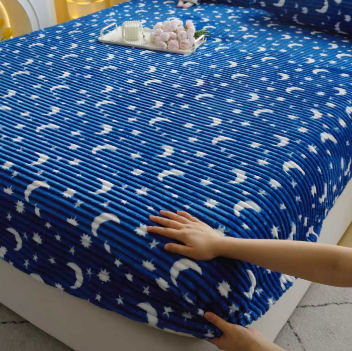 Husa Cocolino 180x200cm cu Elastic si 2 Fete de Perna Model Gofrat Cu Stelute - Albastru Bleumarin [15]