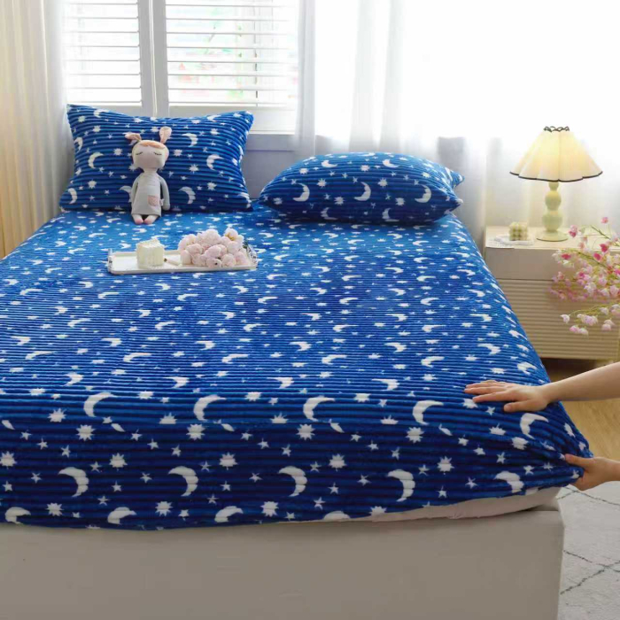 Husa Cocolino 180x200cm cu Elastic si 2 Fete de Perna Model Gofrat Cu Stelute - Albastru Bleumarin [3]