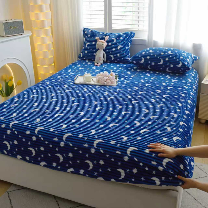 Husa Cocolino 180x200cm cu Elastic si 2 Fete de Perna Model Gofrat Cu Stelute - Albastru Bleumarin [10]