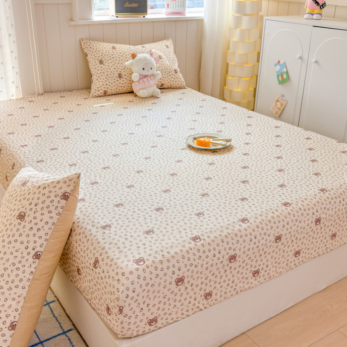 Husa Din Bumbac 100% Ranforce Cu Elastic Si Fete De Perna 160x200cm - Bej Cu Ursuleti [2]