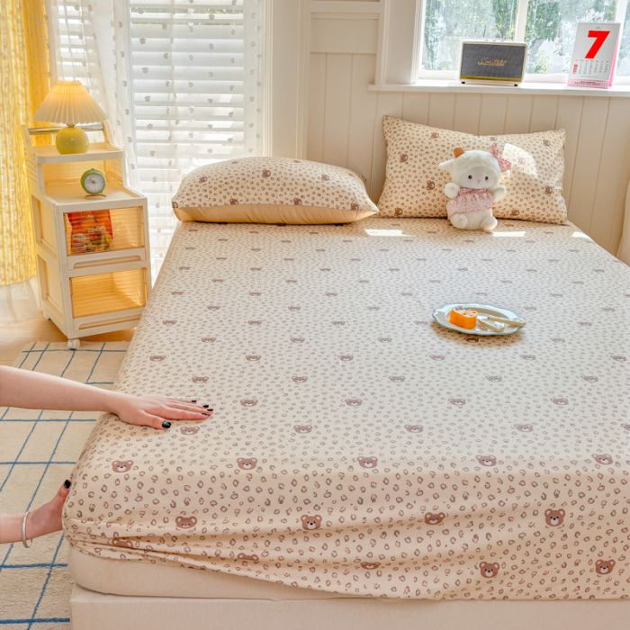 Husa Din Bumbac 100% Ranforce Cu Elastic Si Fete De Perna 160x200cm - Bej Cu Ursuleti [10]