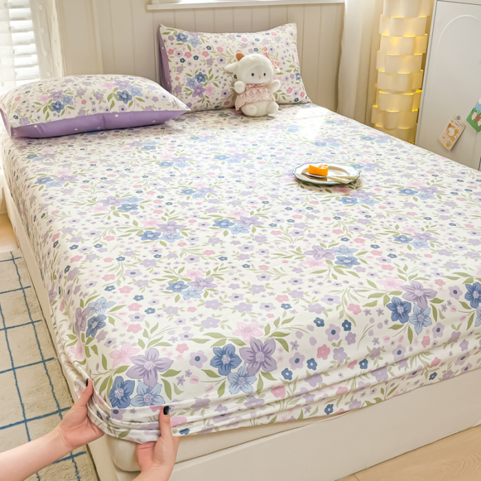 Husa Din Bumbac 100% Ranforce Cu Elastic Si Fete De Perna 160x200cm - Gradina Cu Flori Lila [14]