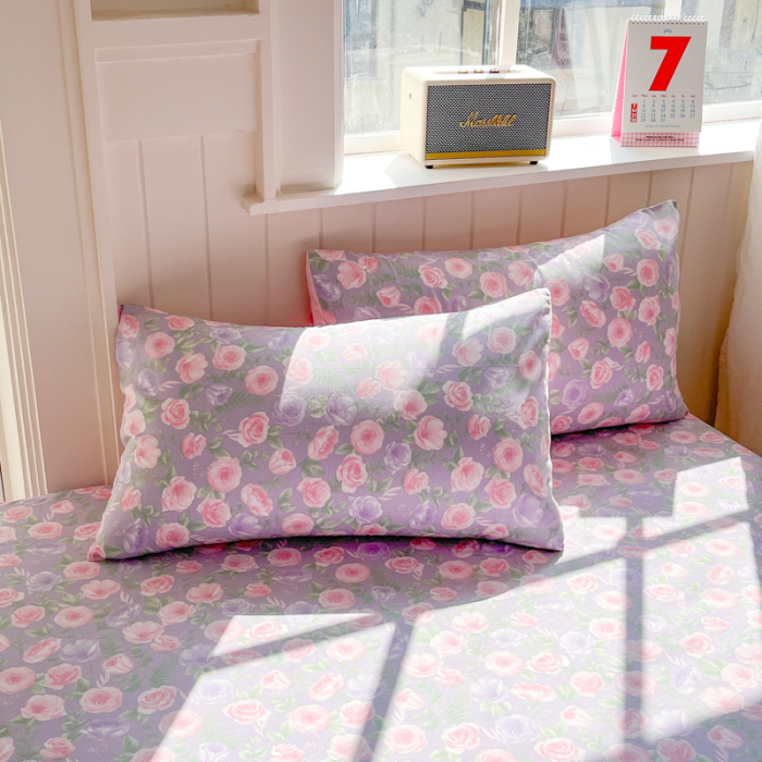 Husa Din Bumbac 100% Ranforce Cu Elastic Si Fete De Perna 160x200cm - Lila Cu Flori Roz [5]