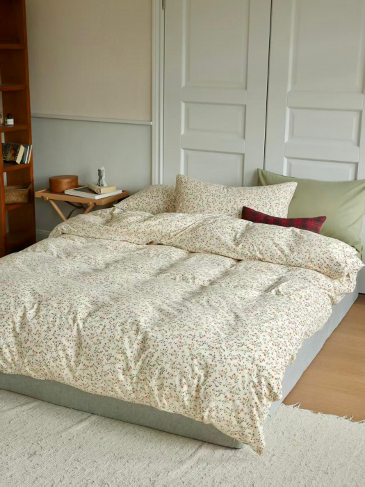 Lenjerie De Pat Bumbac 100% - Crem Cu Mini Floricele [1]