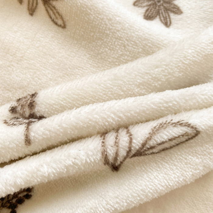 Lenjerie De Pat Cocolino 4 Piese Cu Cearceaf Pat Mare - Bej Cu Fluturasi [21]