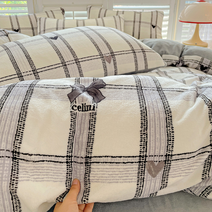 Lenjerie De Pat Cocolino 4 Piese Cu Cearceaf Pat Mare - Dungi Si Fundite [11]