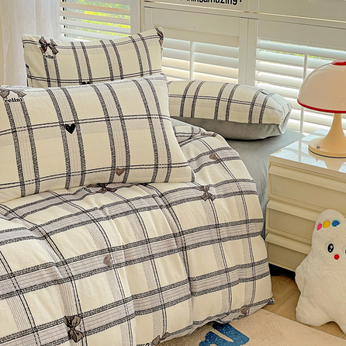 Lenjerie De Pat Cocolino 4 Piese Cu Cearceaf Pat Mare - Dungi Si Fundite [7]