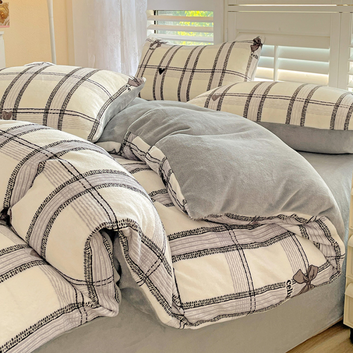 Lenjerie De Pat Cocolino 4 Piese Cu Cearceaf Pat Mare - Dungi Si Fundite [12]