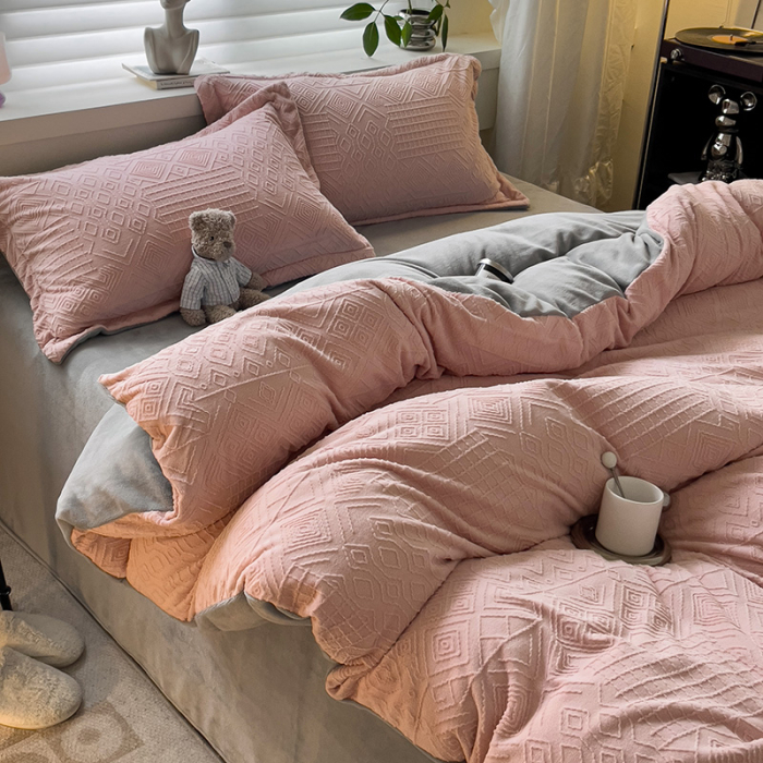 Lenjerie De Pat Cocolino 4 Piese Cu Cearceaf Pat Mare - Gri Si Roz In Relief [8]