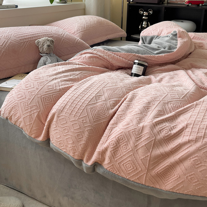 Lenjerie De Pat Cocolino 4 Piese Cu Cearceaf Pat Mare - Gri Si Roz In Relief [22]