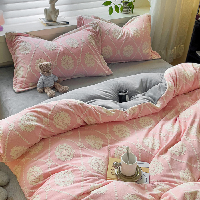 Lenjerie De Pat Cocolino 4 Piese Cu Cearceaf Pat Mare - Roz Cu Trandafiri Albi [12]