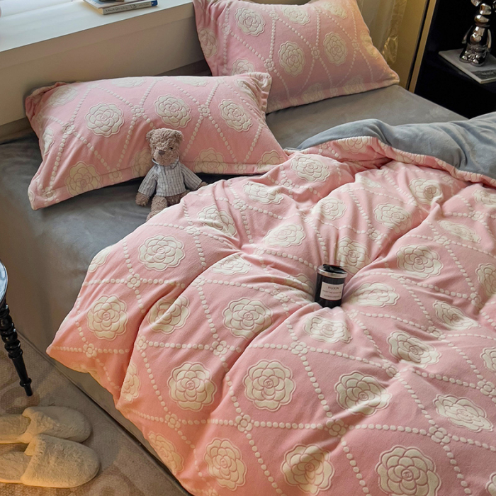 Lenjerie De Pat Cocolino 4 Piese Cu Cearceaf Pat Mare - Roz Cu Trandafiri Albi [15]