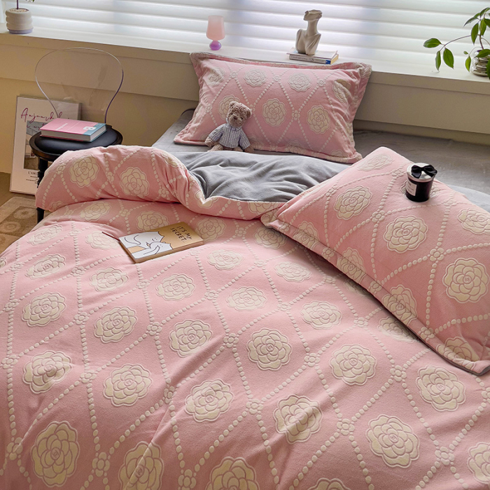 Lenjerie De Pat Cocolino 4 Piese Cu Cearceaf Pat Mare - Roz Cu Trandafiri Albi [7]