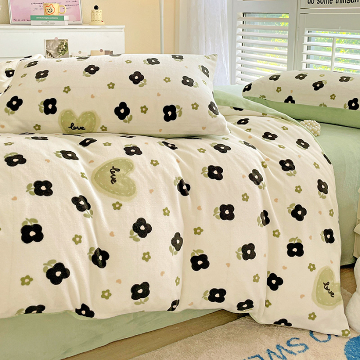 Lenjerie De Pat Cocolino 4 Piese Cu Cearceaf Pat Mare - Verde Cu Flori Negre [8]
