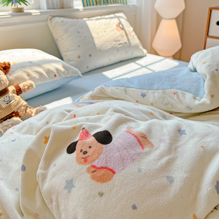 Lenjerie De Pat Cocolino 4 Piese Cu Elastic - Bleu Cu Catei [15]