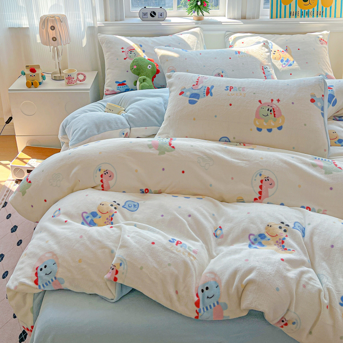 Lenjerie De Pat Cocolino 4 Piese Cu Elastic - Bleu Cu Dinozauri [9]