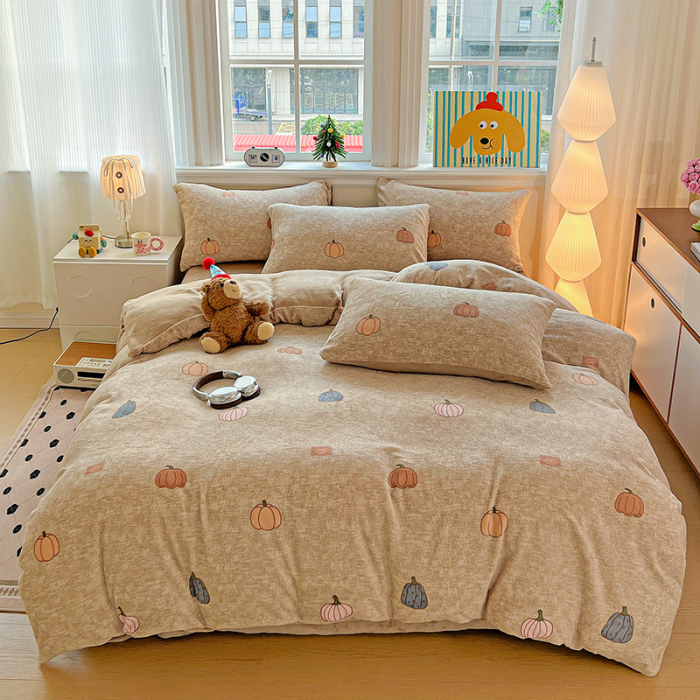 Lenjerie De Pat Cocolino 4 Piese Cu Elastic - Bej Cu Dovleci De Toamna [1]